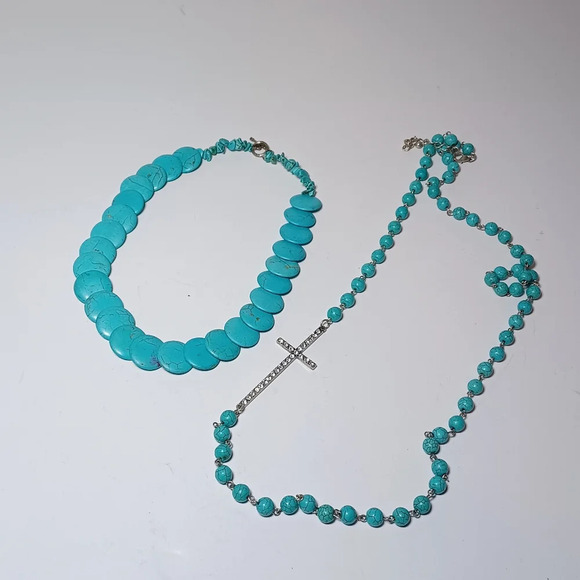 Lot Of 2 turquoise Colored Bead Fashion Necklaces See Pictures For Reference. - Picture 1 of 5